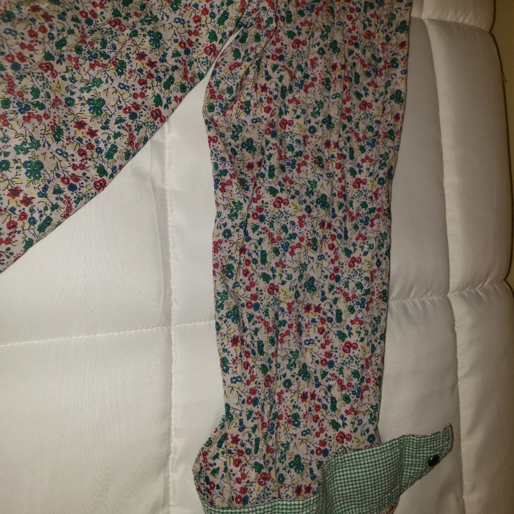 Button up top - Picture 3 of 6